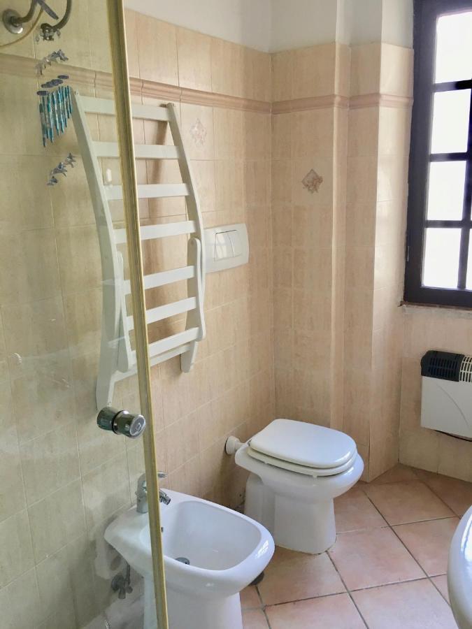 Casa Delfino - Appartamento Centro Storico A Due Passi Dalla Spiaggia & Mare, Porto & Ferrovia Civitavecchia Exterior photo