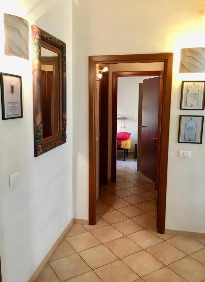 Casa Delfino - Appartamento Centro Storico A Due Passi Dalla Spiaggia & Mare, Porto & Ferrovia Civitavecchia Exterior photo